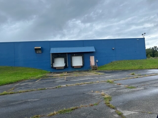 More Photos Of 55 Lathrop Road Ext, Plainfield Manufacturing For Lease