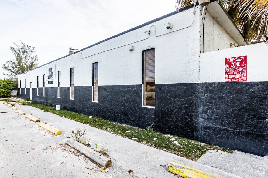 More Photos Of 13045 Cairo Ln, Opa Locka Land For Lease