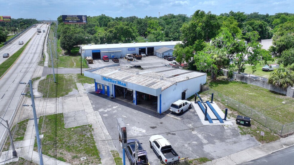 More Photos Of 905 W Memorial Blvd, Lakeland Auto Repair For Sale