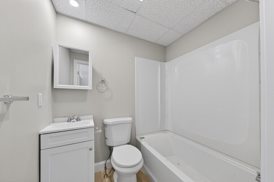 More Photos Of 165 Grant St, Fall River Apartments For Sale