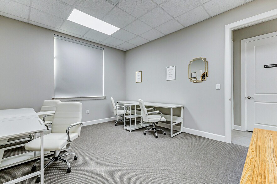 More Photos Of 26717 Westheimer Pky, Katy Medical For Sale