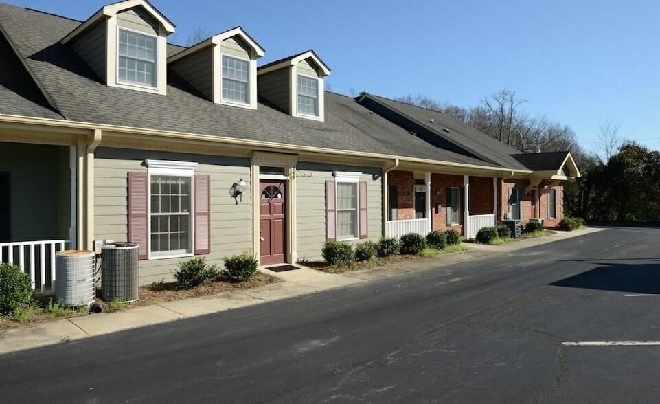 More Photos Of 701 W Main St, Jamestown Office For Lease