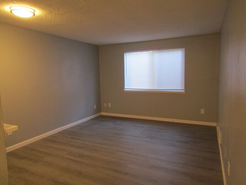 More Photos Of 3332 Chandler St, Tacoma Apartments For Sale