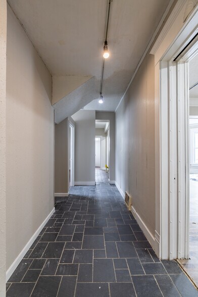 More Photos Of 1601 Jackson St, La Crosse General Retail For Lease