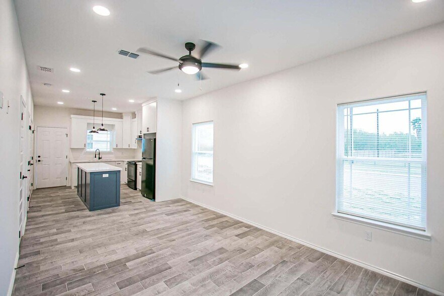 More Photos Of , La Feria Multifamily For Sale