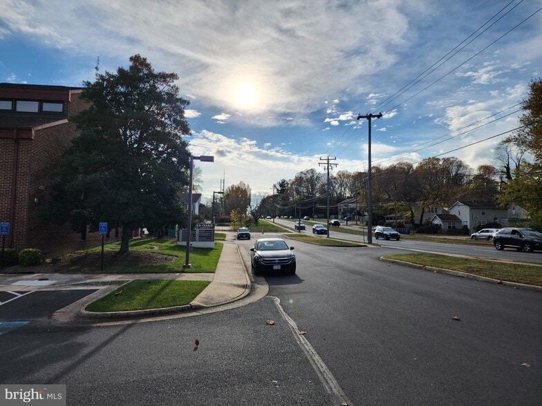 More Photos Of 2555-2575 Chain Bridge Rd, Vienna Medical For Lease