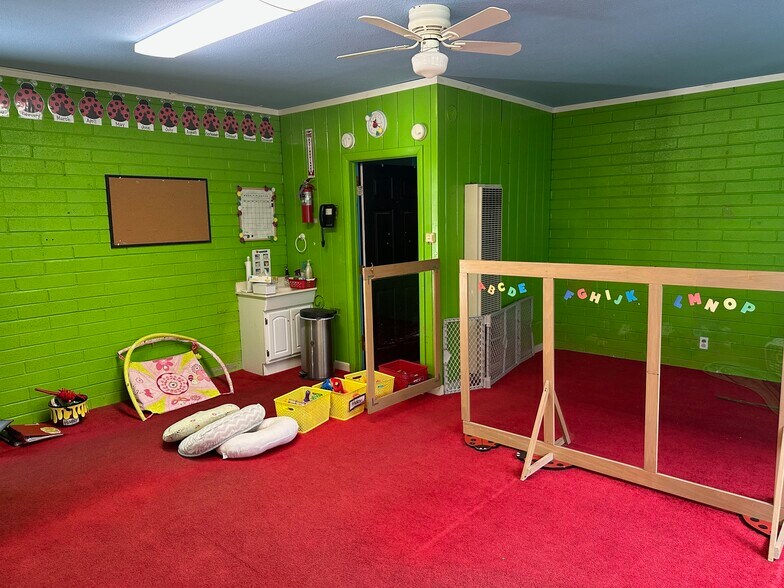 More Photos Of 2100 E Lambert Rd, La Habra Contractor Storage Yard For Sale