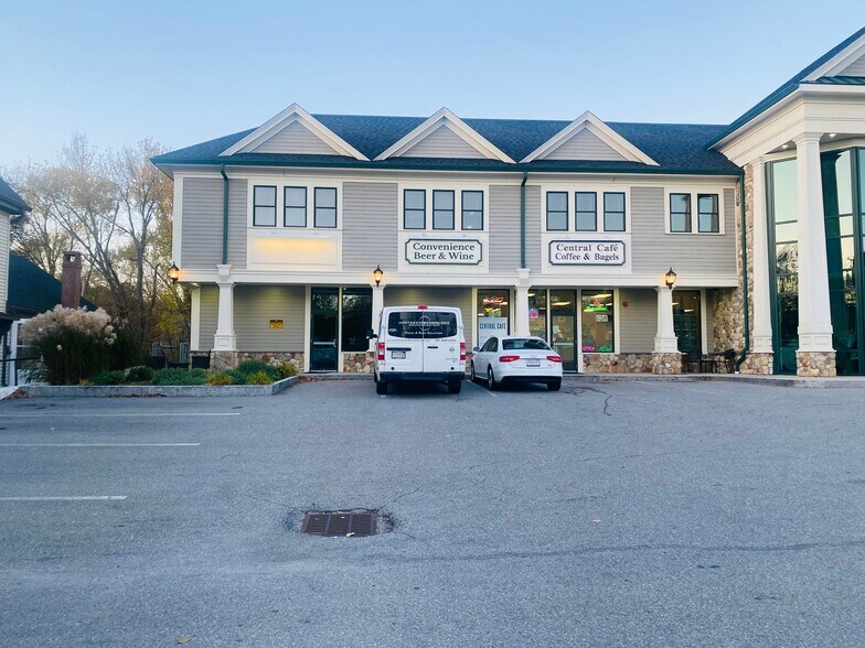 More Photos Of 90-100 Central St, Holliston Storefront Retail Office For Lease