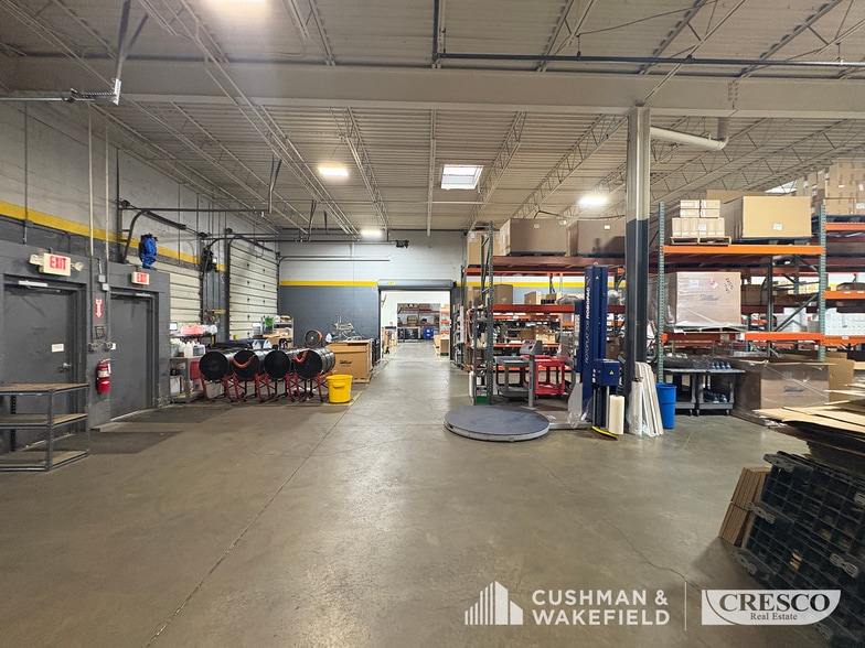 More Photos Of 7307 Young Dr, Walton Hills Manufacturing For Lease