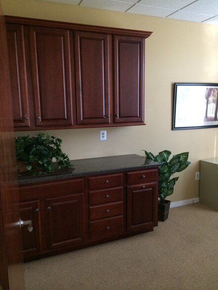 More Photos Of 302 Corporate Dr E, Langhorne Office For Lease