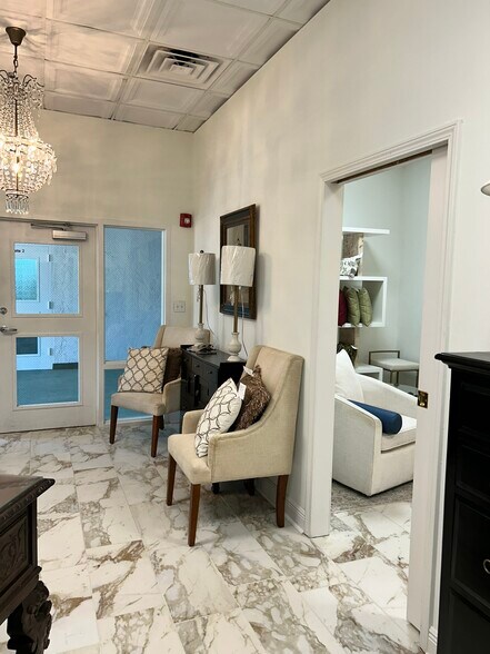 More Photos Of 224 E Garden St, Pensacola Apartments For Sale