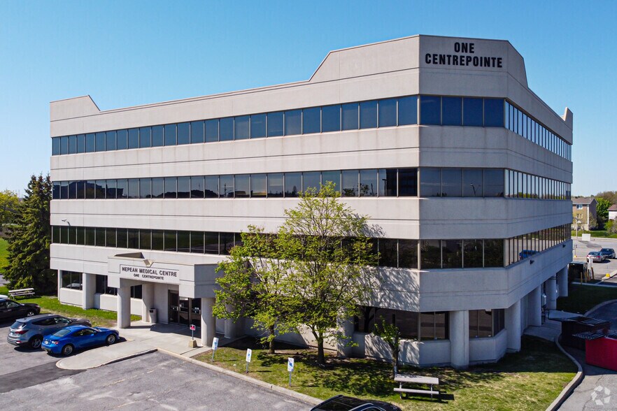 More Photos Of 1 Centrepointe Dr, Nepean Medical For Lease