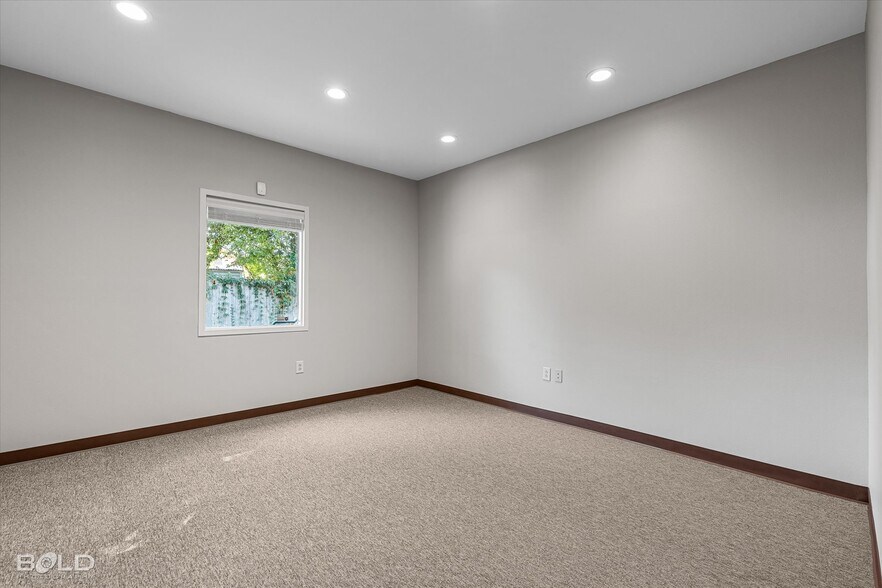 More Photos Of 3605 Youree Dr, Shreveport Office For Sale