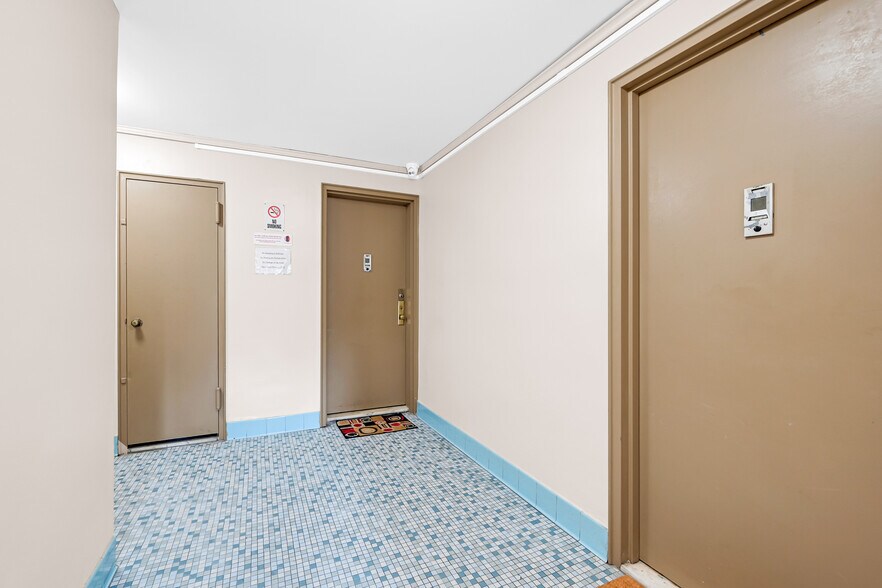 More Photos Of 2901 Matthews, Bronx Apartments For Sale