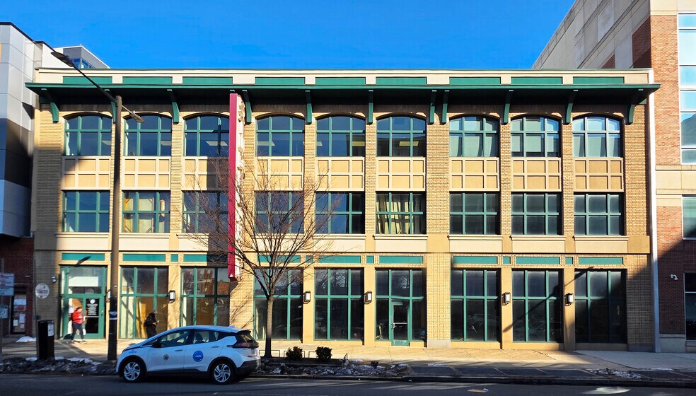 Primary Photo Of 667 N Broad St, Philadelphia Office For Lease