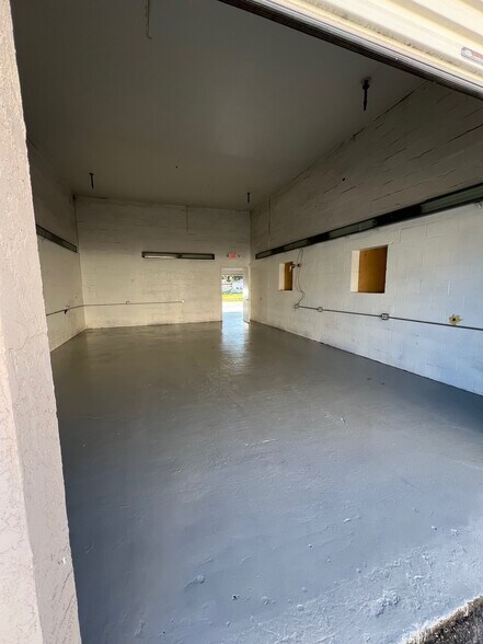 More Photos Of 7809 Clark Moody Blvd, Port Richey Warehouse For Sale