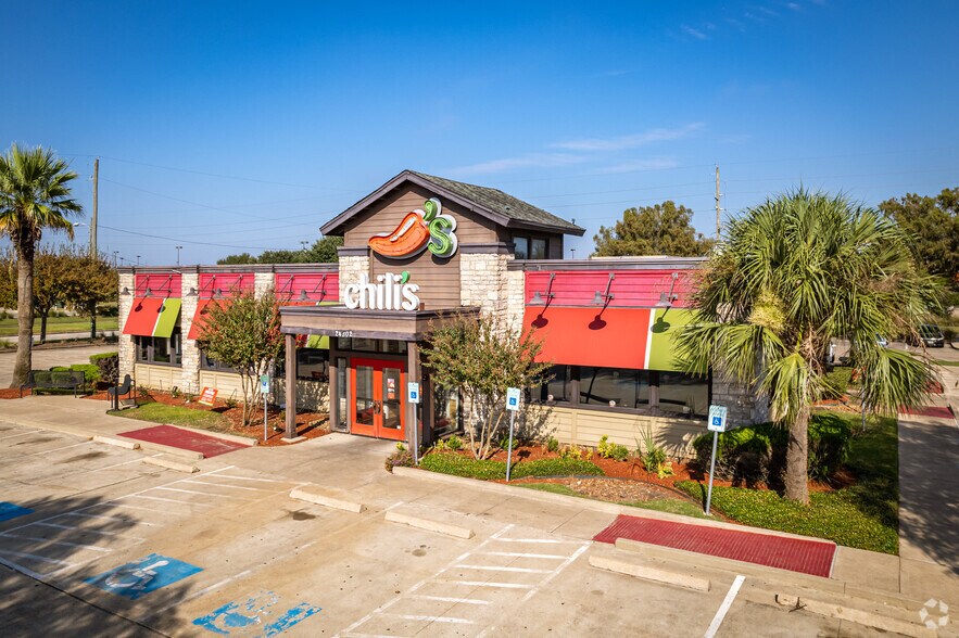 More Photos Of 24110-24502 Commercial Dr, Rosenberg Unknown For Lease