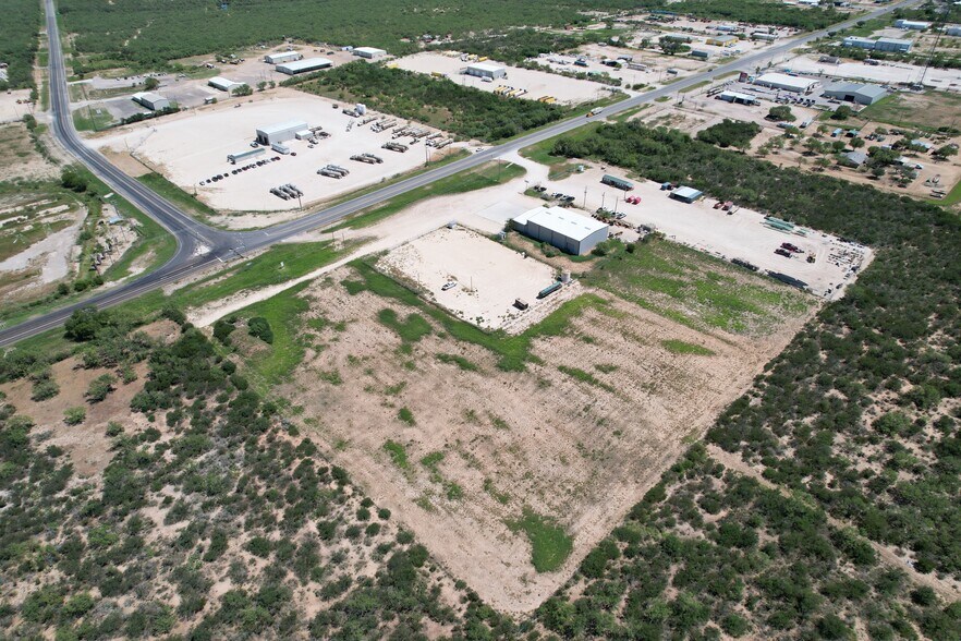 More Photos Of 3509 Us 277, Carrizo Springs Land For Lease