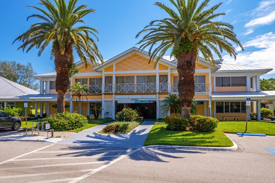 More Photos Of 5370 Gulf Of Mexico Dr, Longboat Key Freestanding For Sale