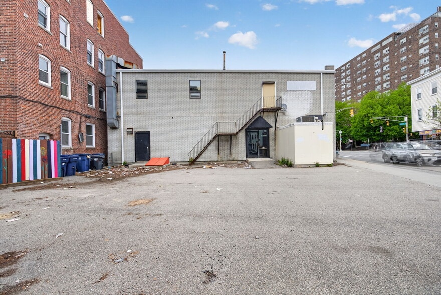 More Photos Of 1248-1260 Cambridge St, Cambridge Storefront Retail Office For Lease