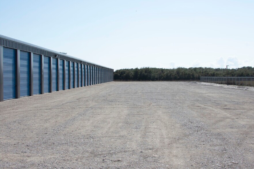 More Photos Of 1333 Sunray Rd, Ingleside Self Storage For Sale