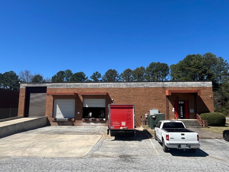 More Photos Of 540 Wharton Cir SW, Atlanta Warehouse For Lease