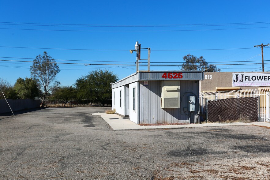 More Photos Of 4626 S 6th Ave, Tucson Auto Dealership For Sale