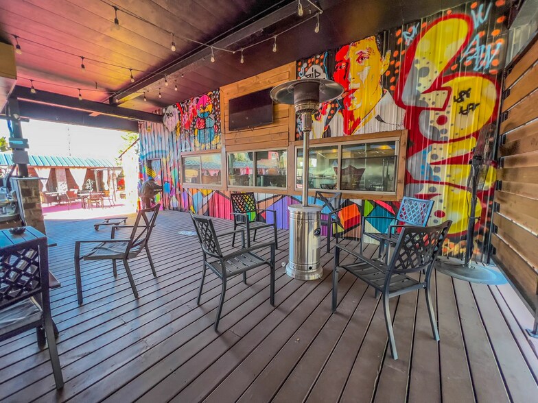 More Photos Of 5708 NW Expressway St, Oklahoma City General Retail For Sale
