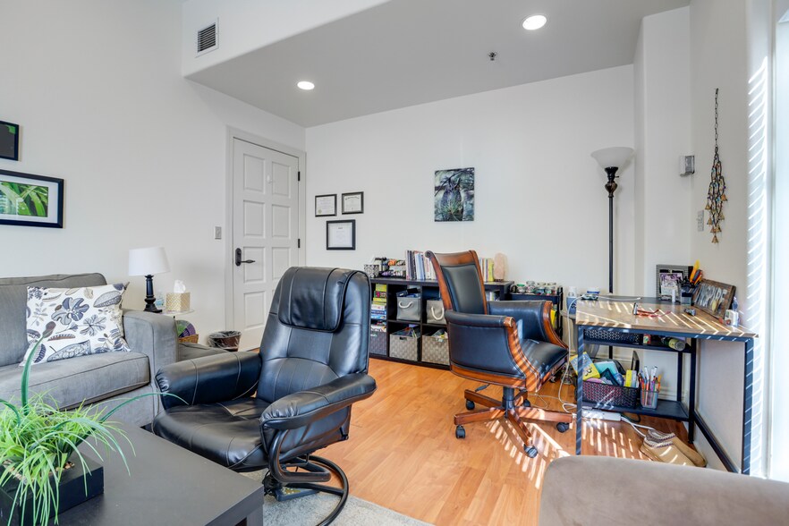 More Photos Of 750 E 9th Ave, Denver Medical For Sale