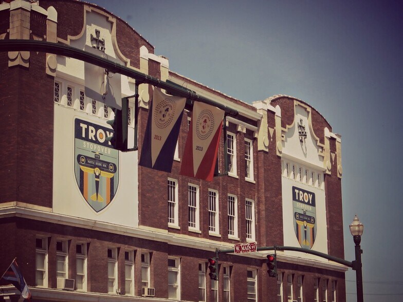 More Photos Of 107 W Main St, Troy Storefront Retail Office For Lease