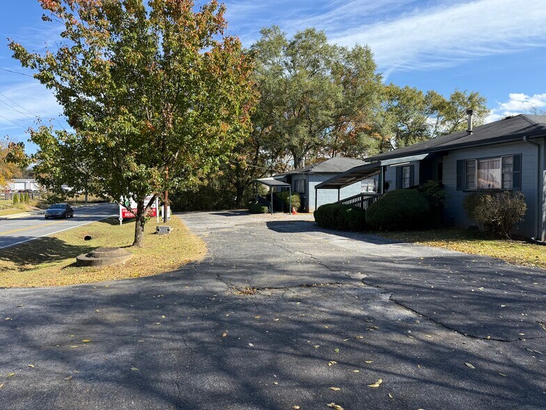 More Photos Of 96 W Felton Rd, Cartersville Office For Sale