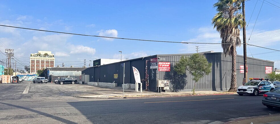 More Photos Of 2016 E Bay St, Los Angeles Manufacturing For Lease