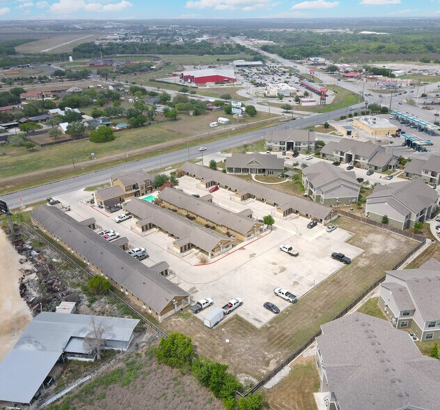 More Photos Of 301 W State Highway 72, Kenedy Hotel For Sale