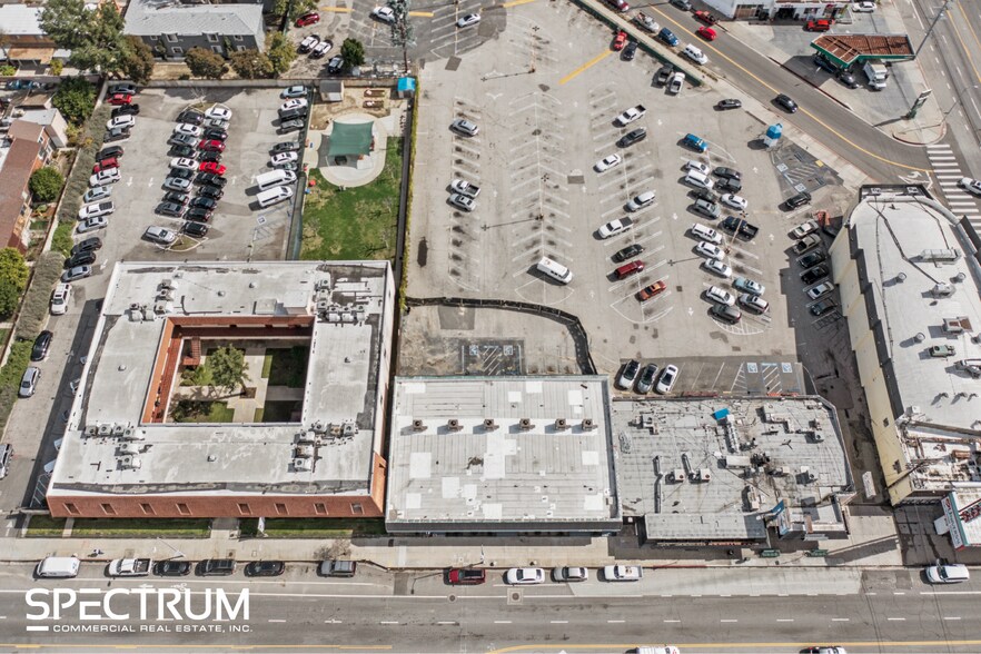 More Photos Of 9124-9134 Van Nuys Blvd, Panorama City Restaurant For Lease