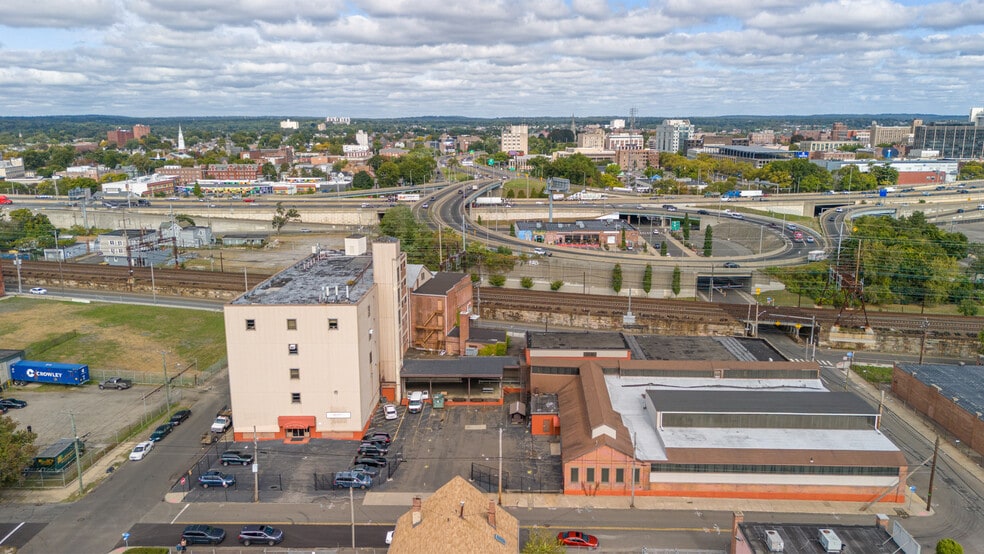 More Photos Of 275 Warren St, Bridgeport Warehouse For Sale