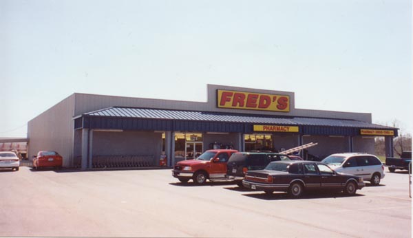 More Photos Of 534 N Military St, Loretto Storefront For Lease