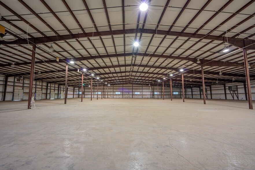 More Photos Of East of Balmorhea, TX, Exit 209, I-10 and Hwy 17, Balmorhea Distribution For Sale