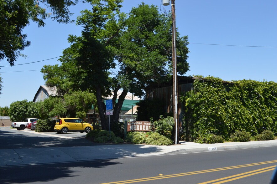 More Photos Of 2750 W Devonshire Ave, Hemet Freestanding For Sale