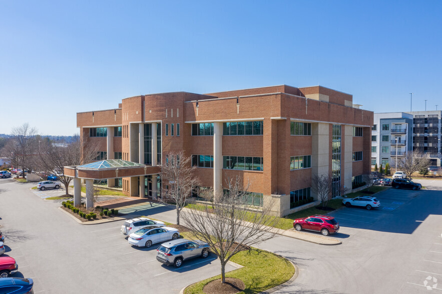 Primary Photo Of 1909 Mallory Ln, Franklin Medical For Lease