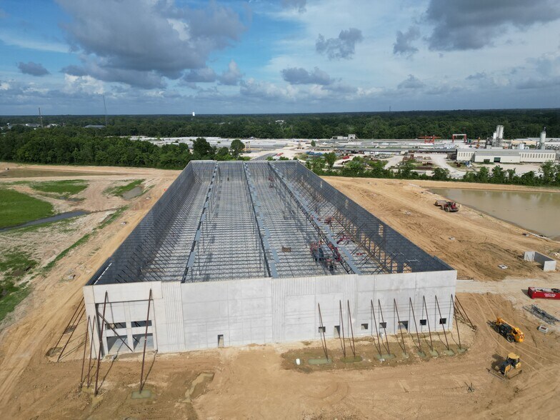More Photos Of N Rieger Rd, Baton Rouge Industrial For Lease