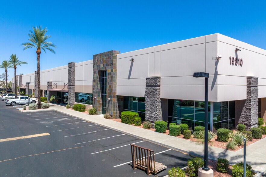 More Photos Of 19810 N 7th Ave, Phoenix Unknown For Lease