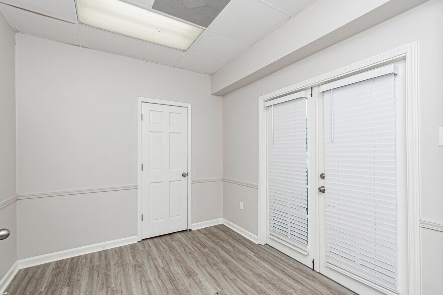 More Photos Of 7423 Picardy Ave, Baton Rouge Medical For Lease