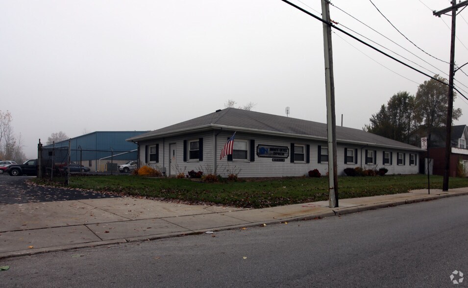 Primary Photo Of 1346 E Broadway St, Toledo Manufacturing For Lease
