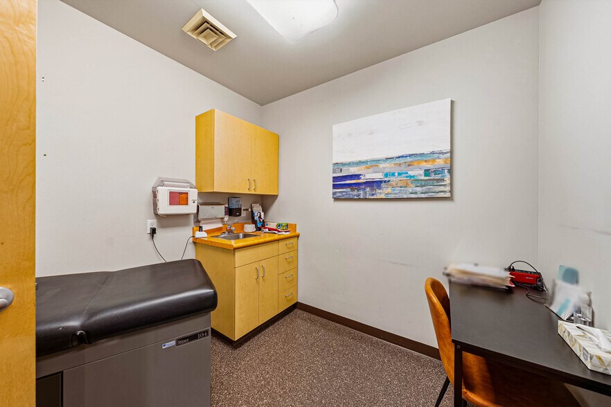 More Photos Of 3156 State St, Medford Medical For Sale