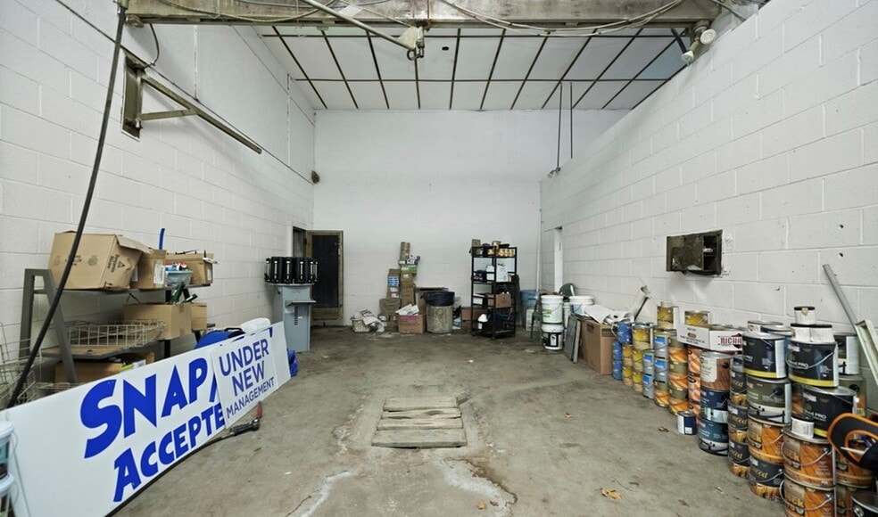 More Photos Of 8649 KY Highway 7, Viper Service Station For Sale