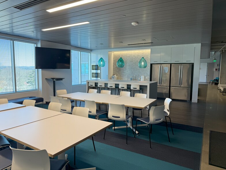 More Photos Of 880 Montclair Rd, Birmingham Office For Lease