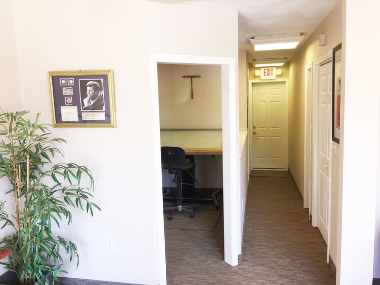 More Photos Of 227 Maple St, Middleton Office For Lease