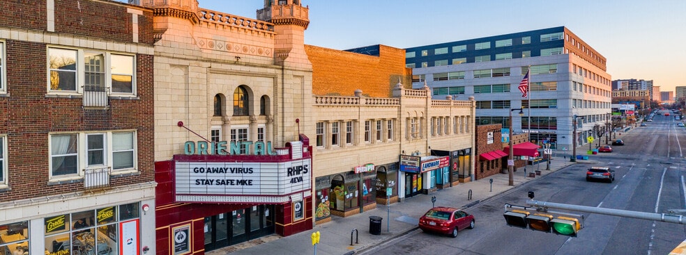 More Photos Of 1924 E Kenilworth Pl, Milwaukee General Retail For Lease