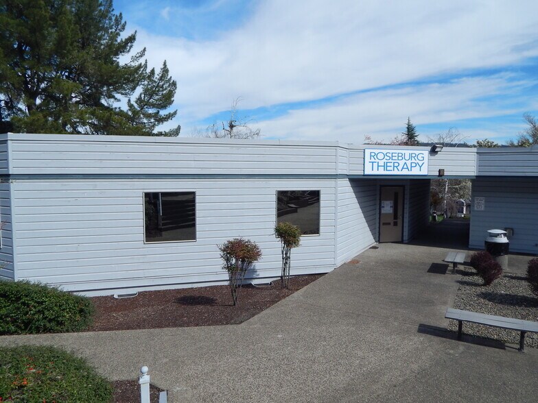 More Photos Of 272 Medical Loop, Roseburg Office For Sale