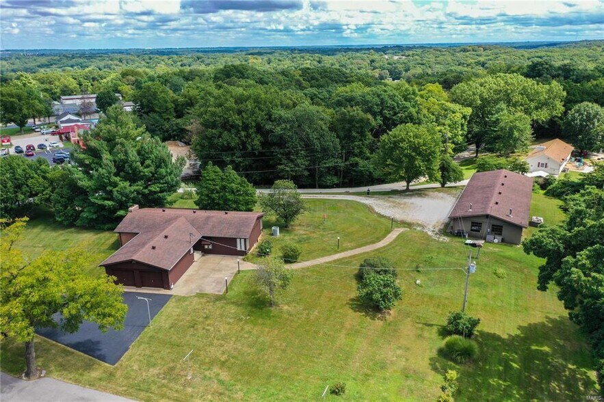 More Photos Of 1500 Gravois Rd, High Ridge Office Residential For Sale